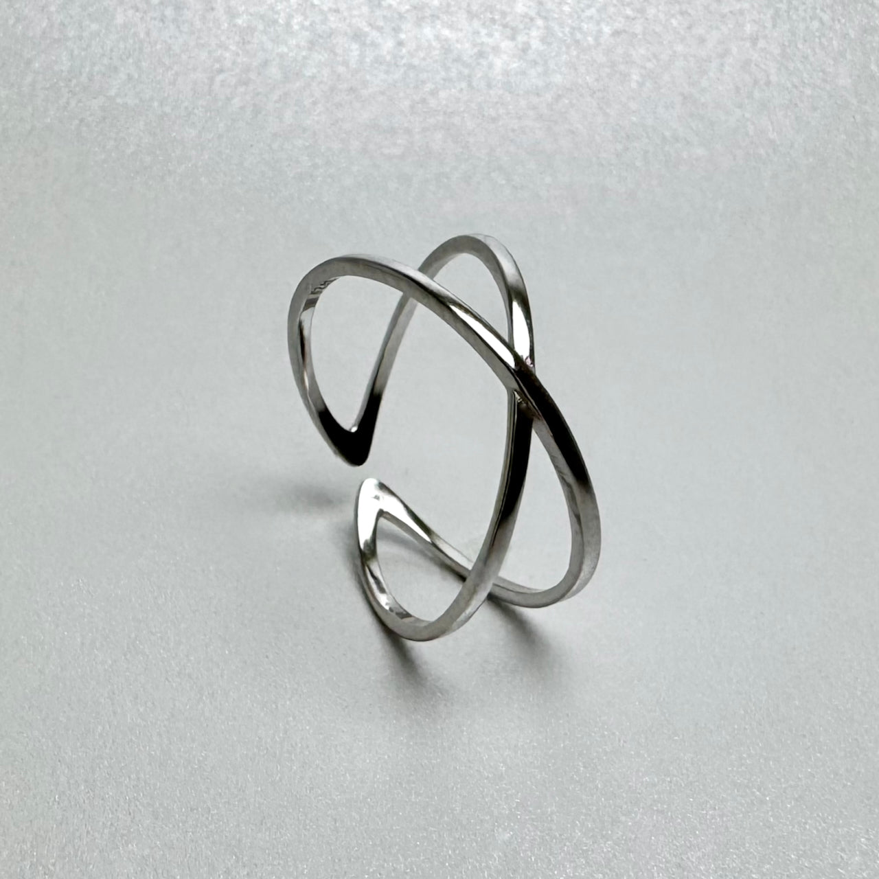 Criss Cross Ring