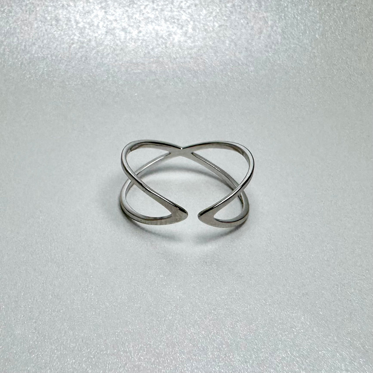 Criss Cross Ring