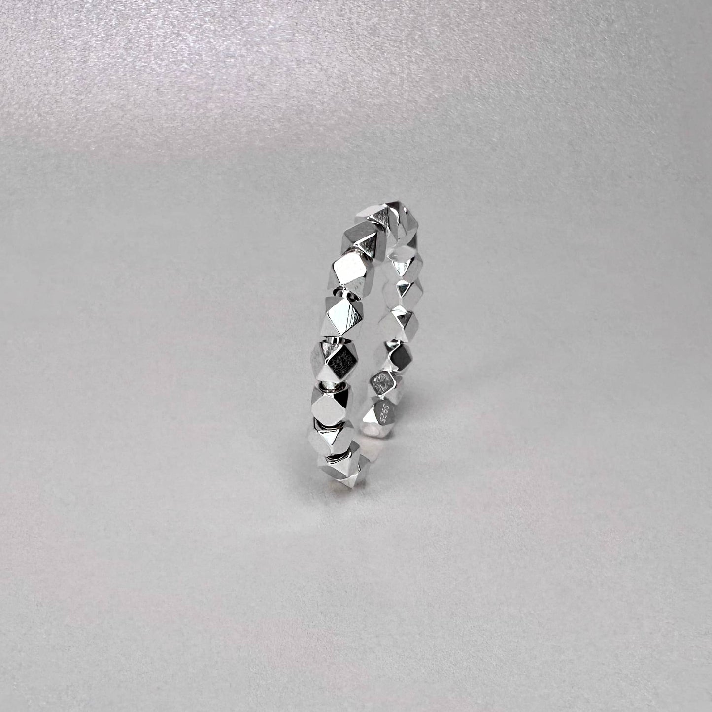 Kinetic Cube Ring