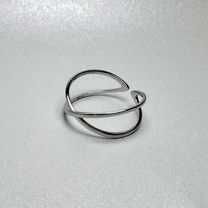 Criss Cross Ring