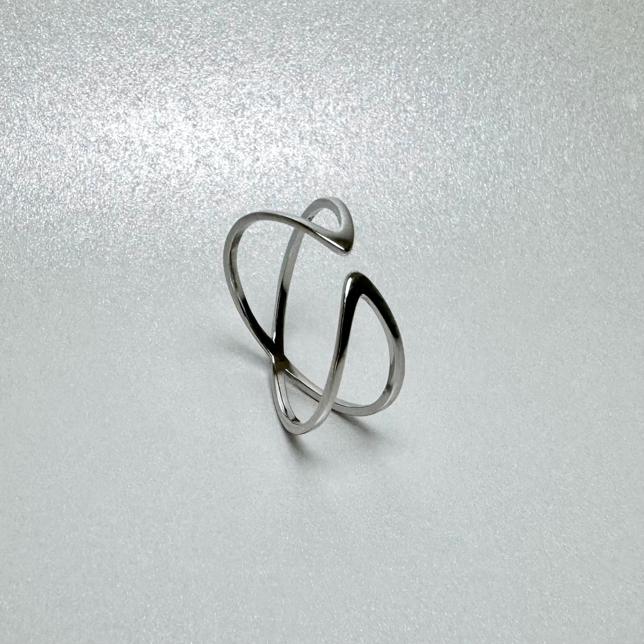 Criss Cross Ring