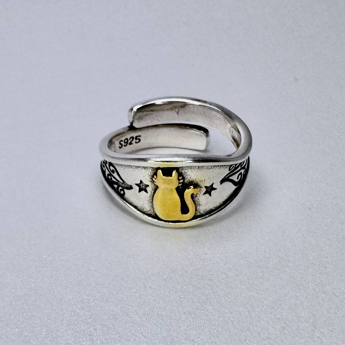 Jacob Loves Victor Ring