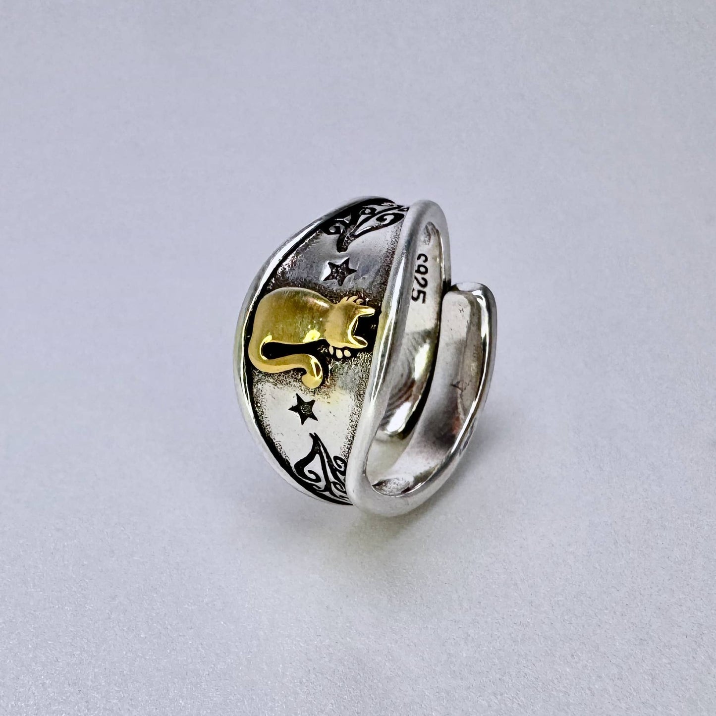 Jacob Loves Victor Ring