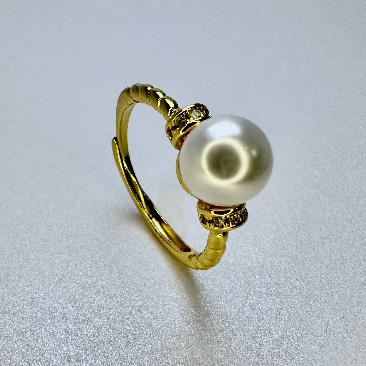 Pearl Embrace Ring