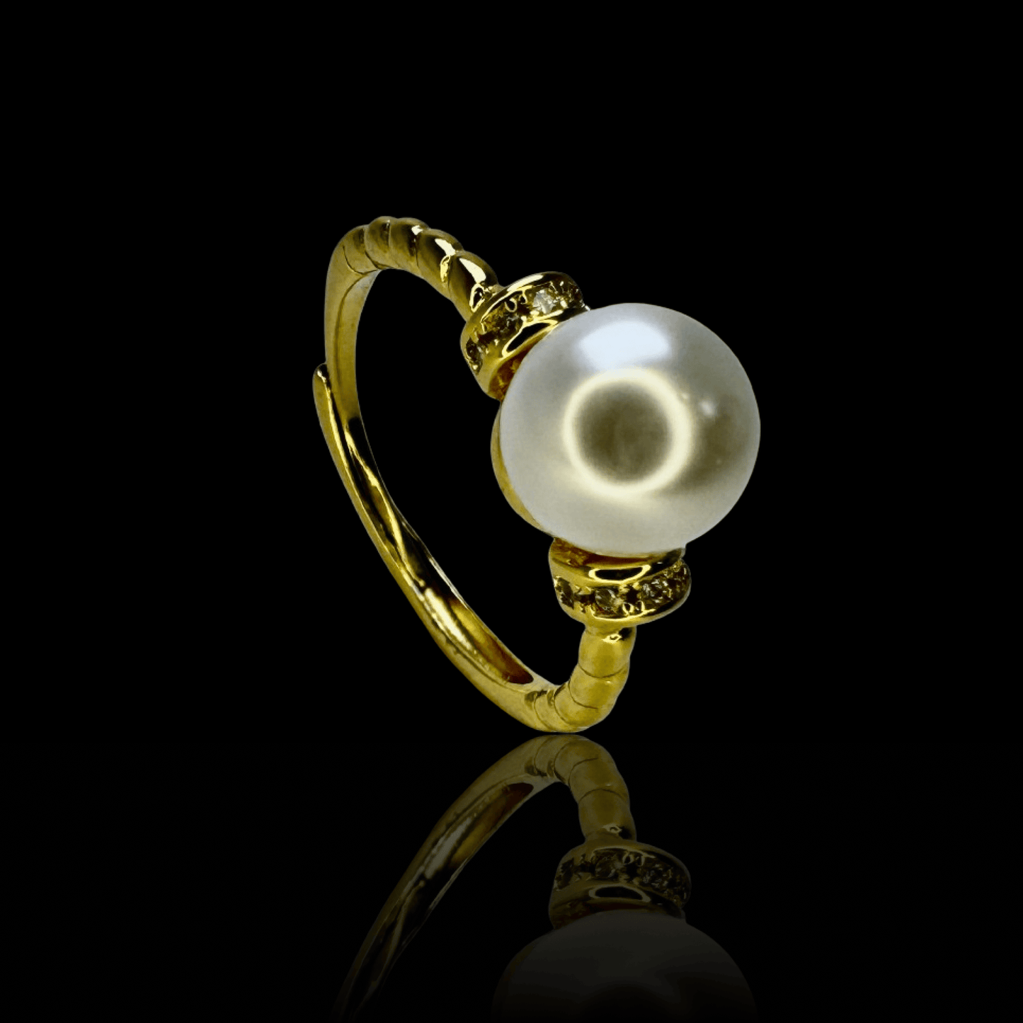 Pearl Embrace Ring